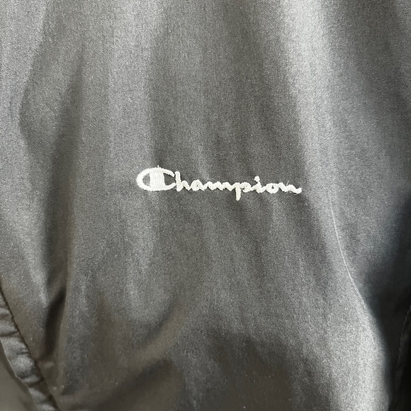 Champion Women’s Windbreaker Jacket Hooded Lightweight Black Medium - Picture 4 of 8